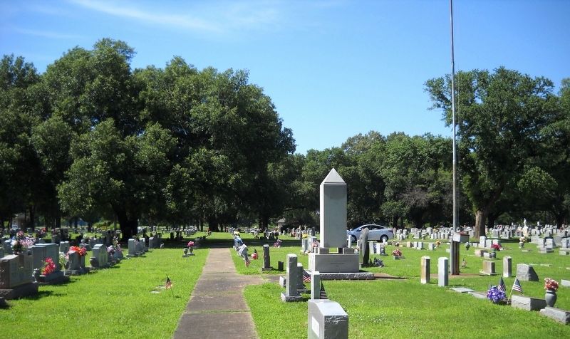 A view of the monuments left side. image. Click for full size.