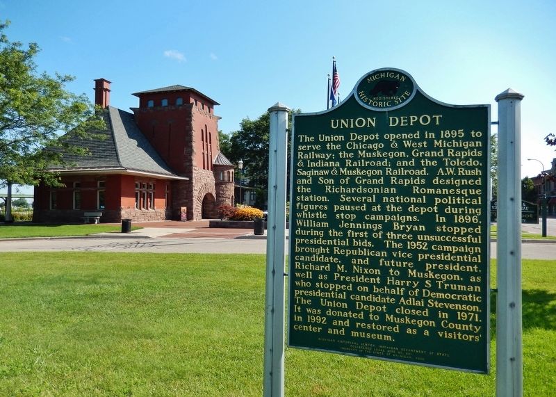 Union Depot Marker (<b><i>wide view with Union Depot Station in background</b></i>) image. Click for full size.