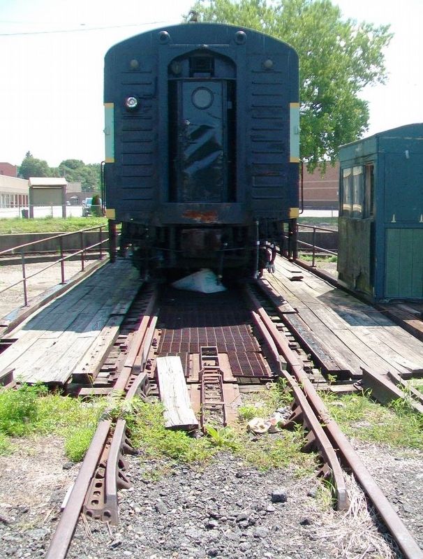 Erie Turntable and Track Lead image. Click for full size.