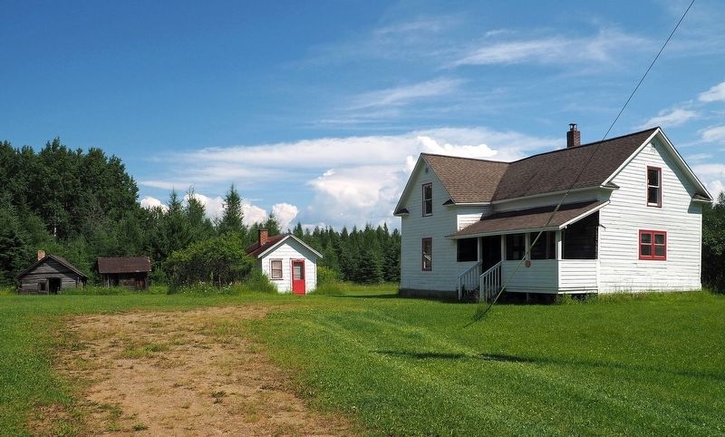 Other buildings of the Hanka Homestead image. Click for full size.