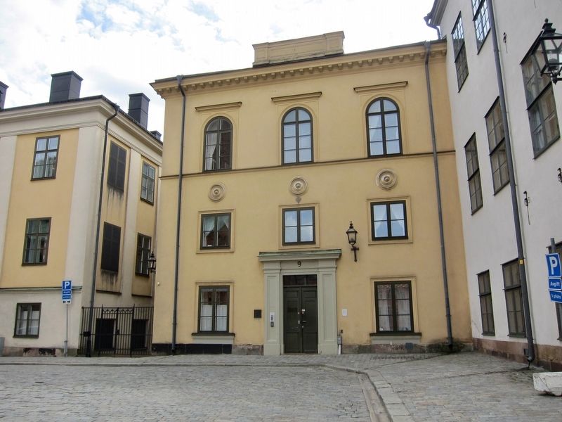 V�stra Gymnasiehuset / Eastern High School Building and Marker image. Click for full size.