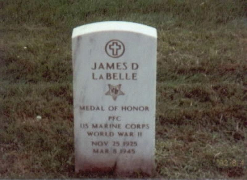 James D. LaBelle-World War II Congressional Medal of Honor Recipient image. Click for full size.