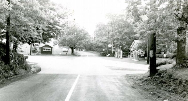 Schrack�s Corner in 1950 image. Click for full size.