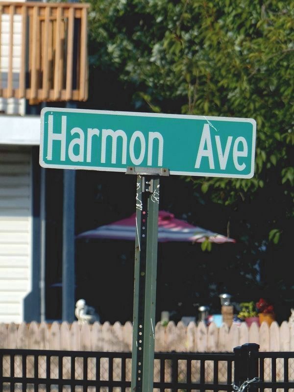 Harmon Avenue image. Click for full size.