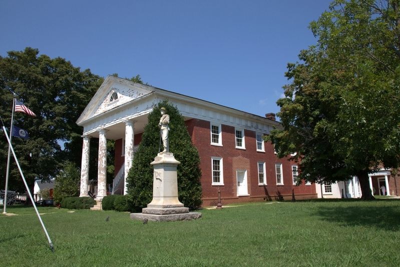 Lunenburg County Courthouse. Click for full size. Lunenburg County Courthouse image. Click for full size.