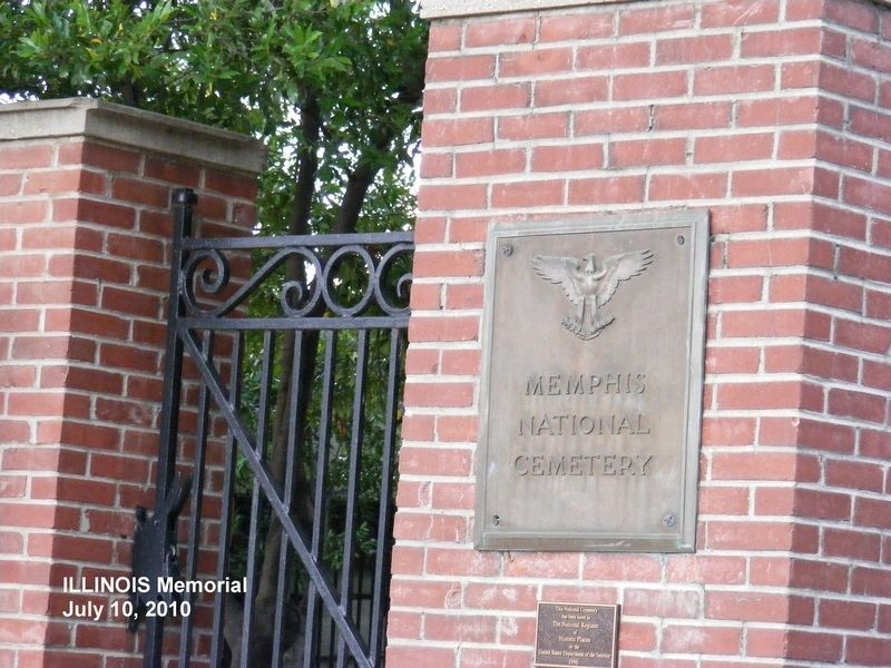 Memphis National Cemetery Marker. Click for full size. Memphis National Cemetery Marker image. Click for full size.