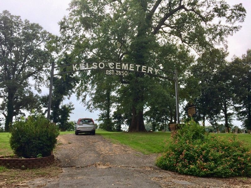 Marker to right of cemetery gateway.. Click for full size. Marker to right of cemetery gateway. image. Click for full size.