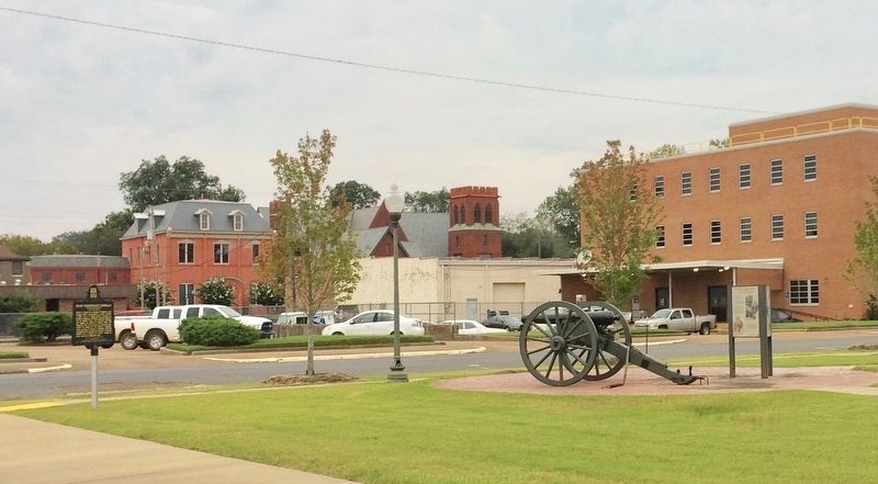 Seven Confederate Generals Marker looking towards Walnut Street.. Click for full size. Seven Confederate Generals Marker looking towards Walnut Street. image. Click for full size.