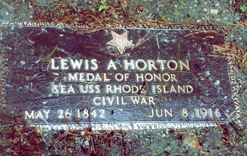 Lewis A Horton-Civil War Congressional Medal of Honor Recipient grave marker image. Click for full size.