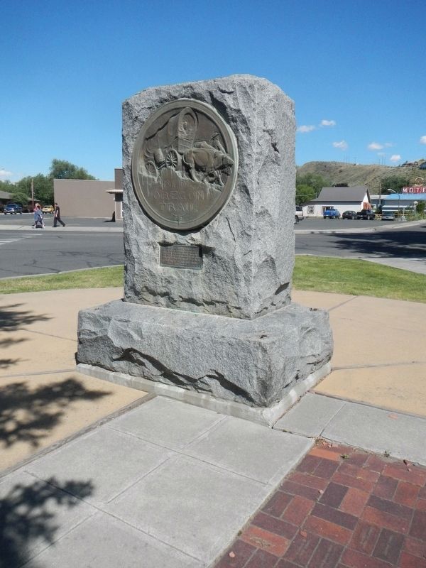 Old Oregon Trail Marker. Click for full size. Old Oregon Trail Marker image. Click for full size.