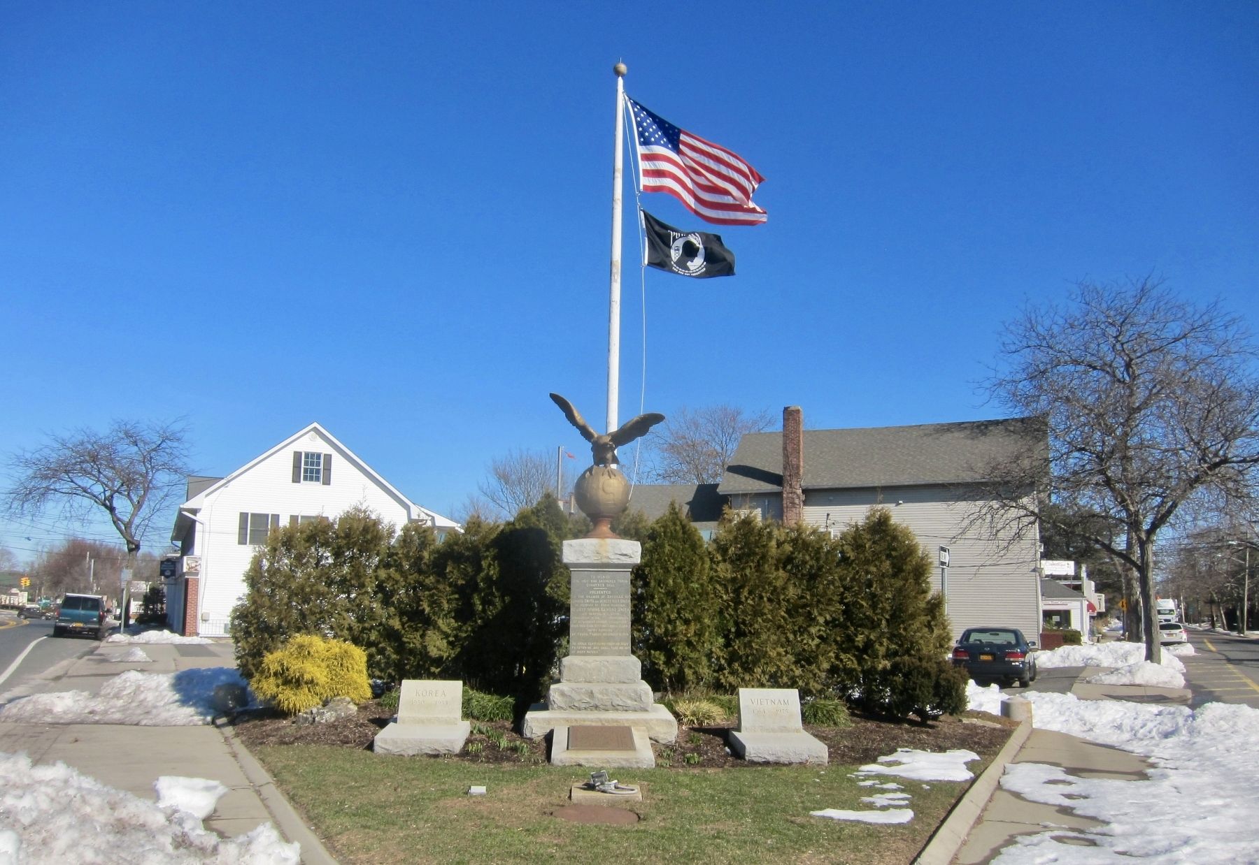 Sayville War Memorial - Wide View image. Click for full size.