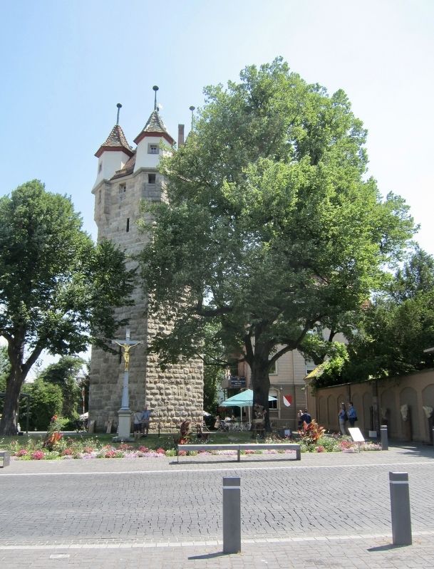 Fünfknopfturm / Five-points Tower and Marker. Click for full size. Fünfknopfturm / Five-points Tower and Marker image. Click for full size.