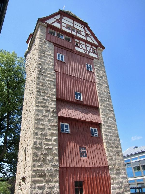 Fnfknopfturm / Five-points Tower - Eastern side image. Click for full size.