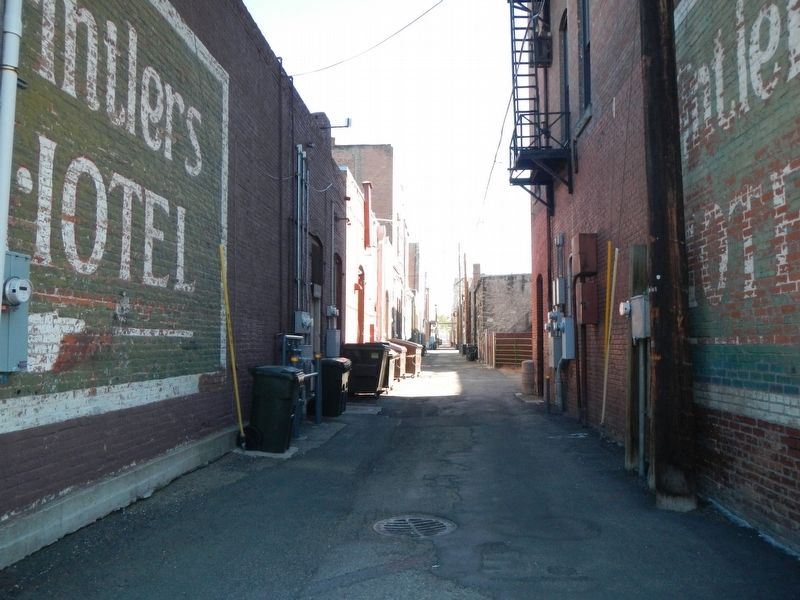 Alleyway next to the Antlers Hotel image. Click for full size.