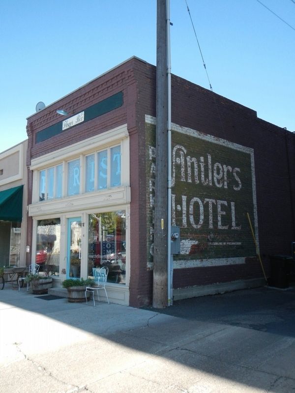 Miller Apartment Building and Marker image. Click for full size.