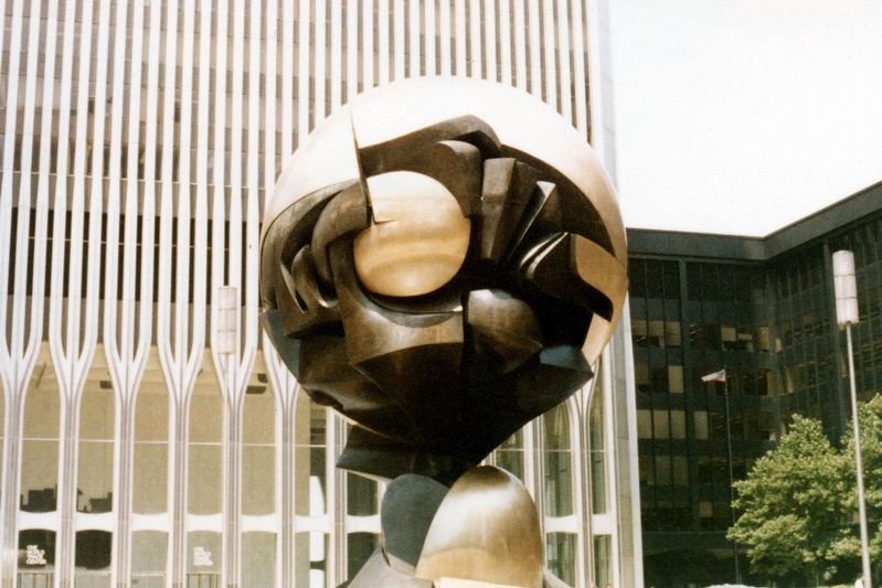"The Sphere" at the World Trade Center Plaza image. Click for full size.
