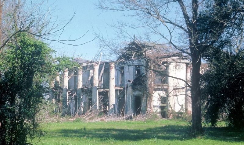 Seven Oaks Plantation Ruins. Click for full size. Seven Oaks Plantation Ruins image. Click for full size.