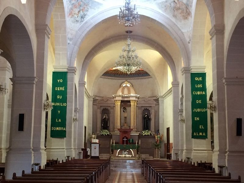 The altar of the Parish of San Francisco image. Click for full size.