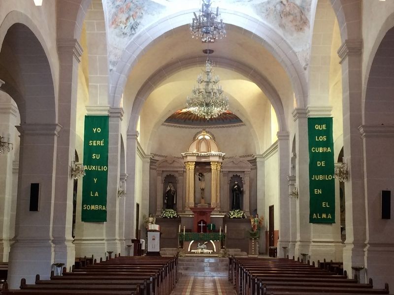 The altar of the Parish of San Francisco. Click for full size. The altar of the Parish of San Francisco image. Click for full size.