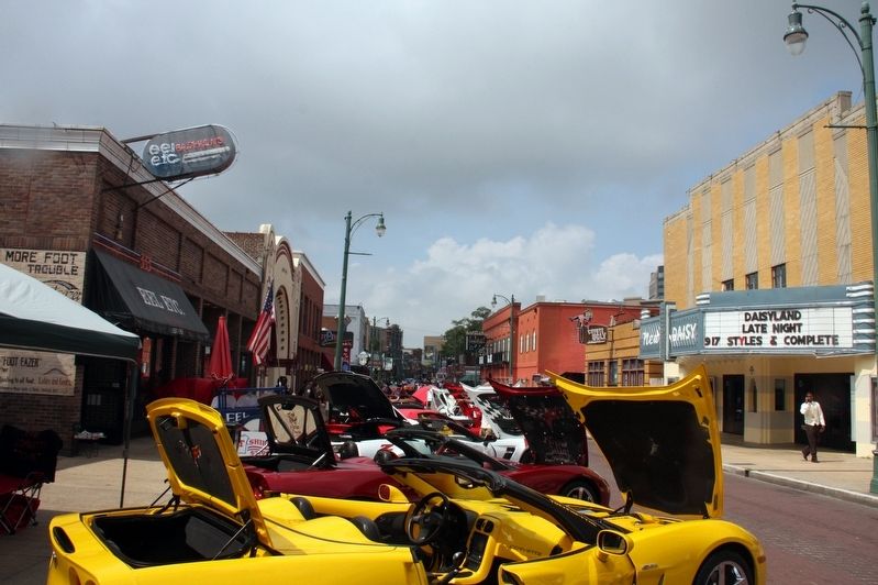 2016 Car show on Beale Street image. Click for full size.