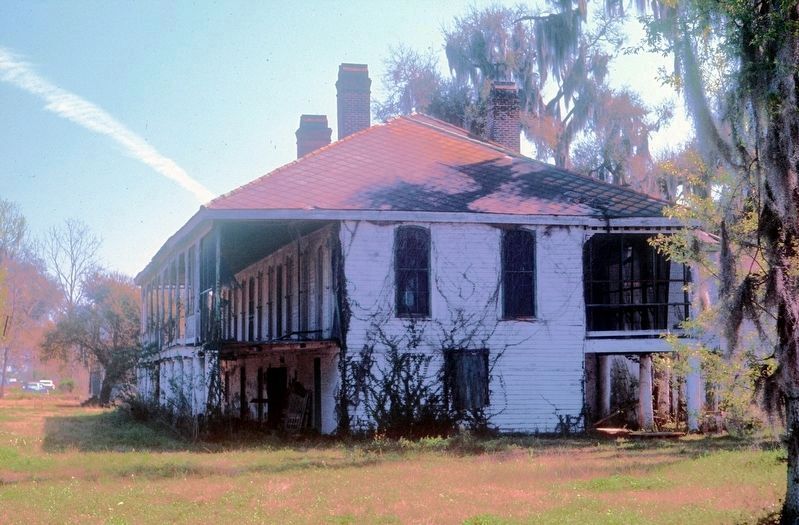 Armant Plantation House. Click for full size. Armant Plantation House image. Click for full size.