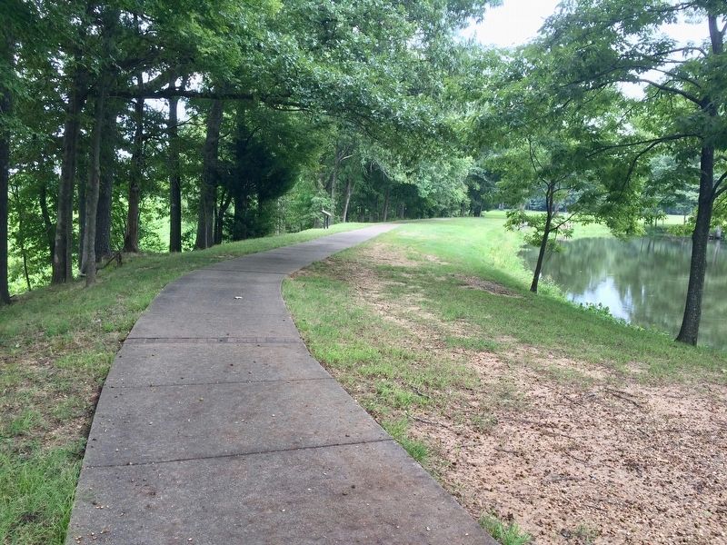 First Post of Arkansas Marker on left near water. image. Click for full size.