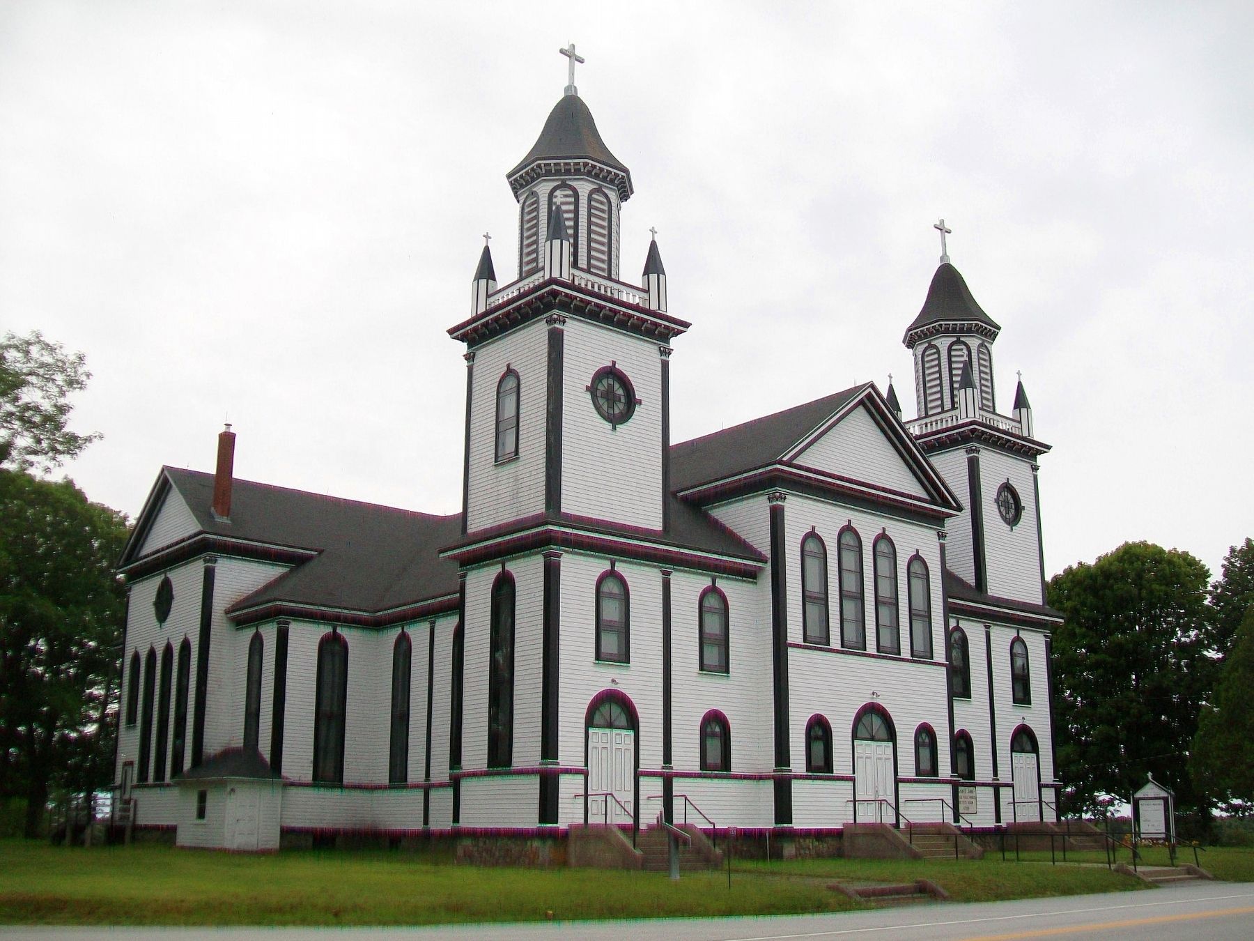 Église Ste-Anne Church and Marker. Click for full size. Église Ste-Anne Church and Marker image. Click for full size.