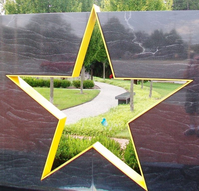 Veterans Memorial Gold Star Healing & Peace Garden Star image. Click for full size.