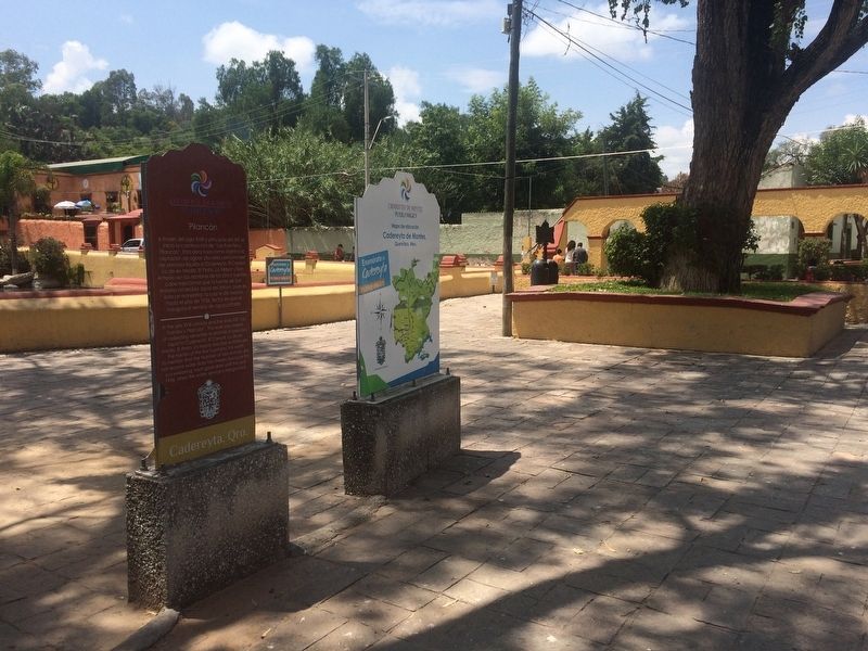 Cadereyta’s Water Reservoir Marker. Click for full size. Cadereyta’s Water Reservoir Marker image. Click for full size.