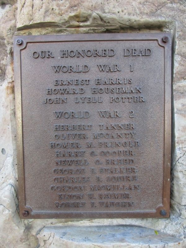 Lyndonville Veterans Memorial image. Click for full size.