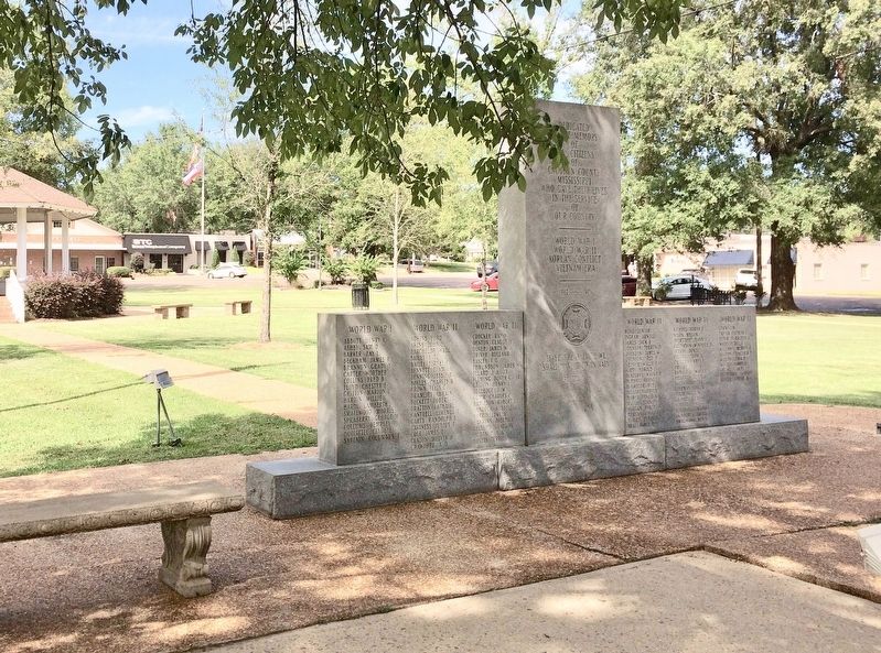 Calhoun County War Memorial in Bruce town square. image. Click for full size.