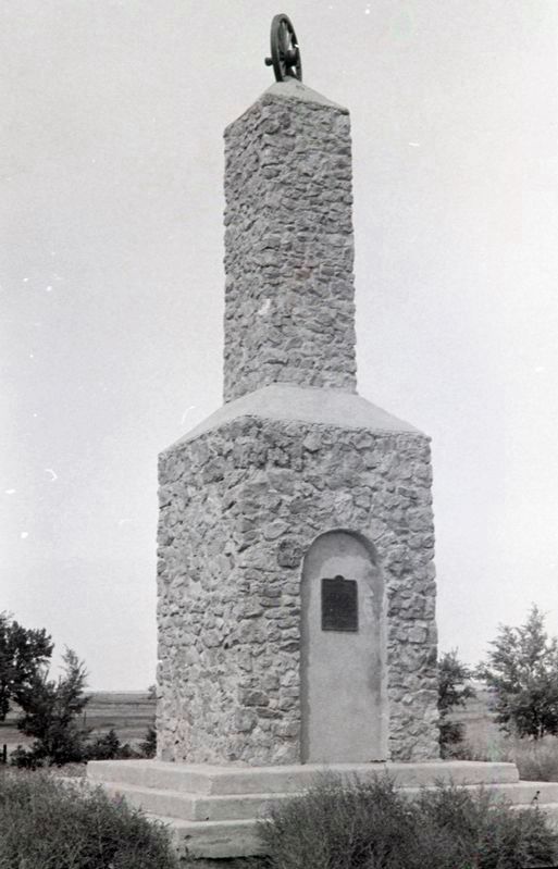 Old Cattle Trail Marker image. Click for full size.