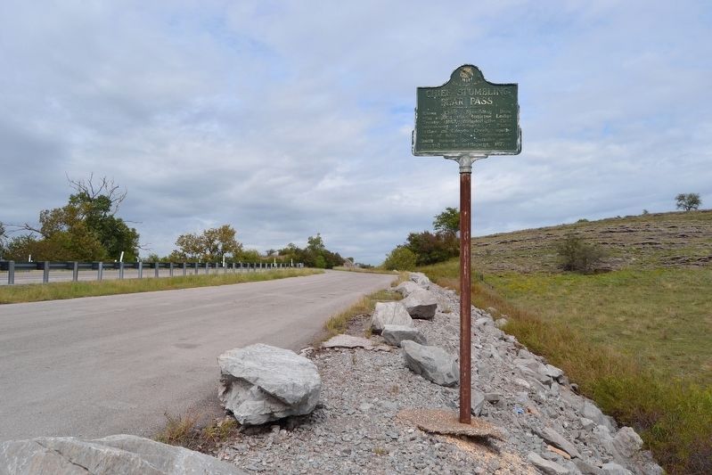 View to North Along State Highway 58 image. Click for full size.