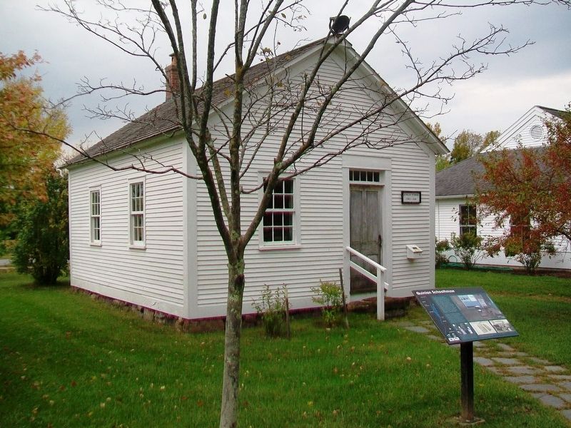 Quinlan Schoolhouse and Marker image. Click for full size.
