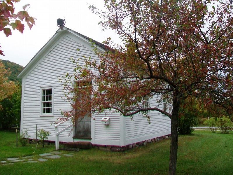 Quinlan Schoolhouse image. Click for full size.