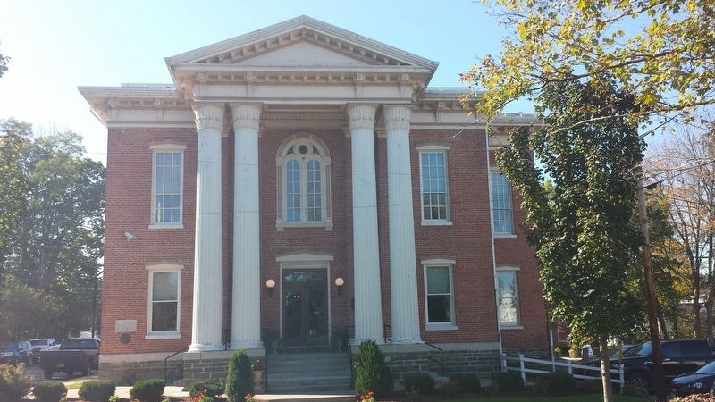 Pulaski Court House. Click for full size. Pulaski Court House image. Click for full size.