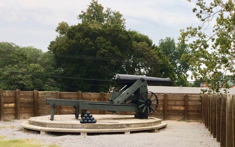 Another 24-pounder cannon in northeast corner of fort. image. Click for full size.