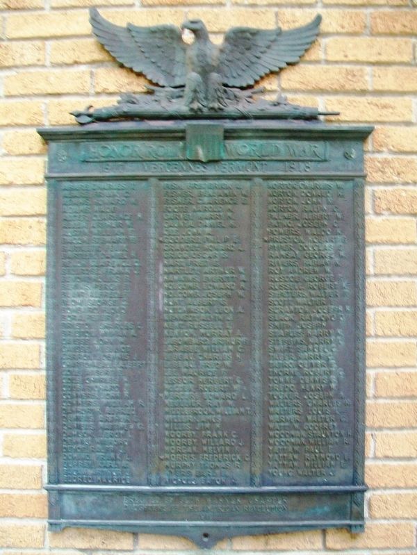 World War Memorial image. Click for full size.