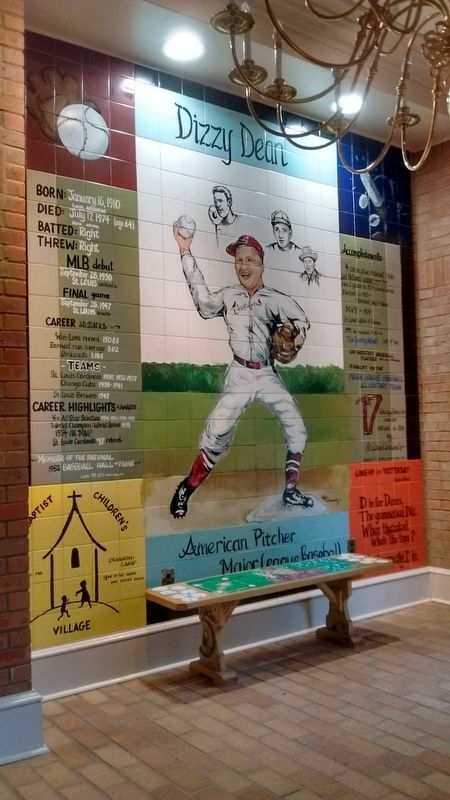 Jay Hanna "Dizzy" Dean Mural image. Click for full size.