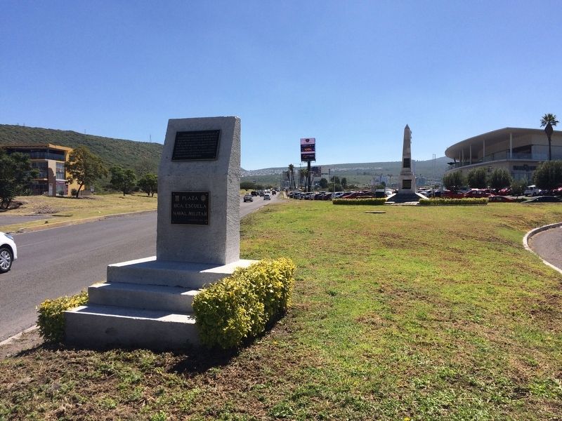 The smaller, additional monument to the 1914 Heroes of Veracruz. Click for full size. The smaller, additional monument to the 1914 Heroes of Veracruz image. Click for full size.