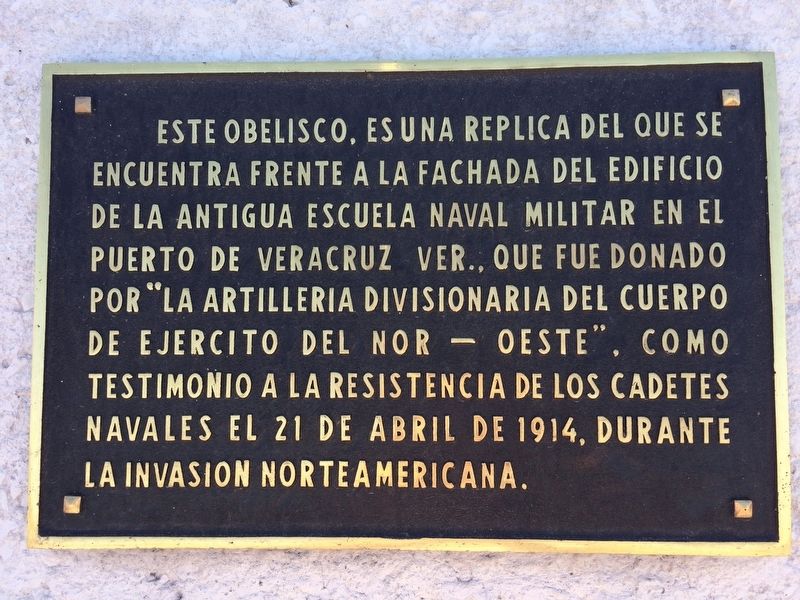 Marker on the additional Monument to the 1914 Heroes of Veracruz image. Click for full size.