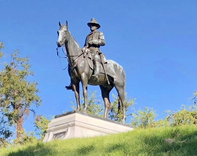 Nearby statue of General Ulysses S. Grant atop his horse. image. Click for full size.