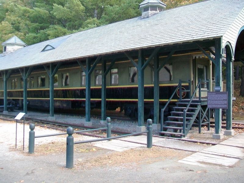 Rail Car <i>Grand Isle</i> and Markers. Click for full size. Rail Car <i>Grand Isle</i> and Markers image. Click for full size.