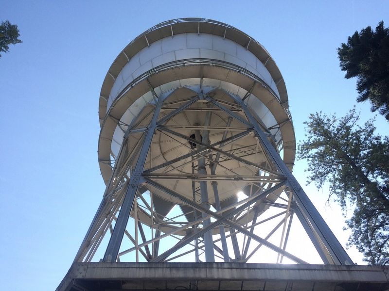 Celaya's Water Tower image. Click for full size.
