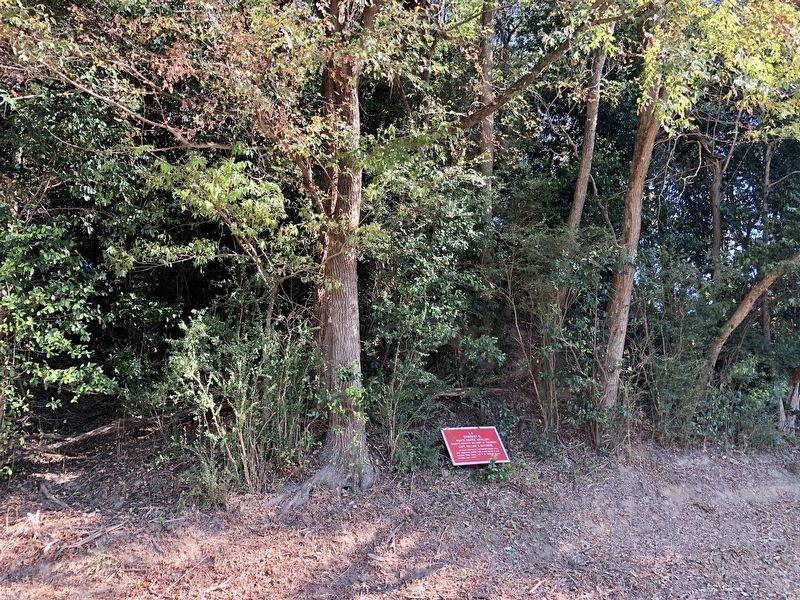 Former location of the gun battery.. Click for full size. Former location of the gun battery. image. Click for full size.