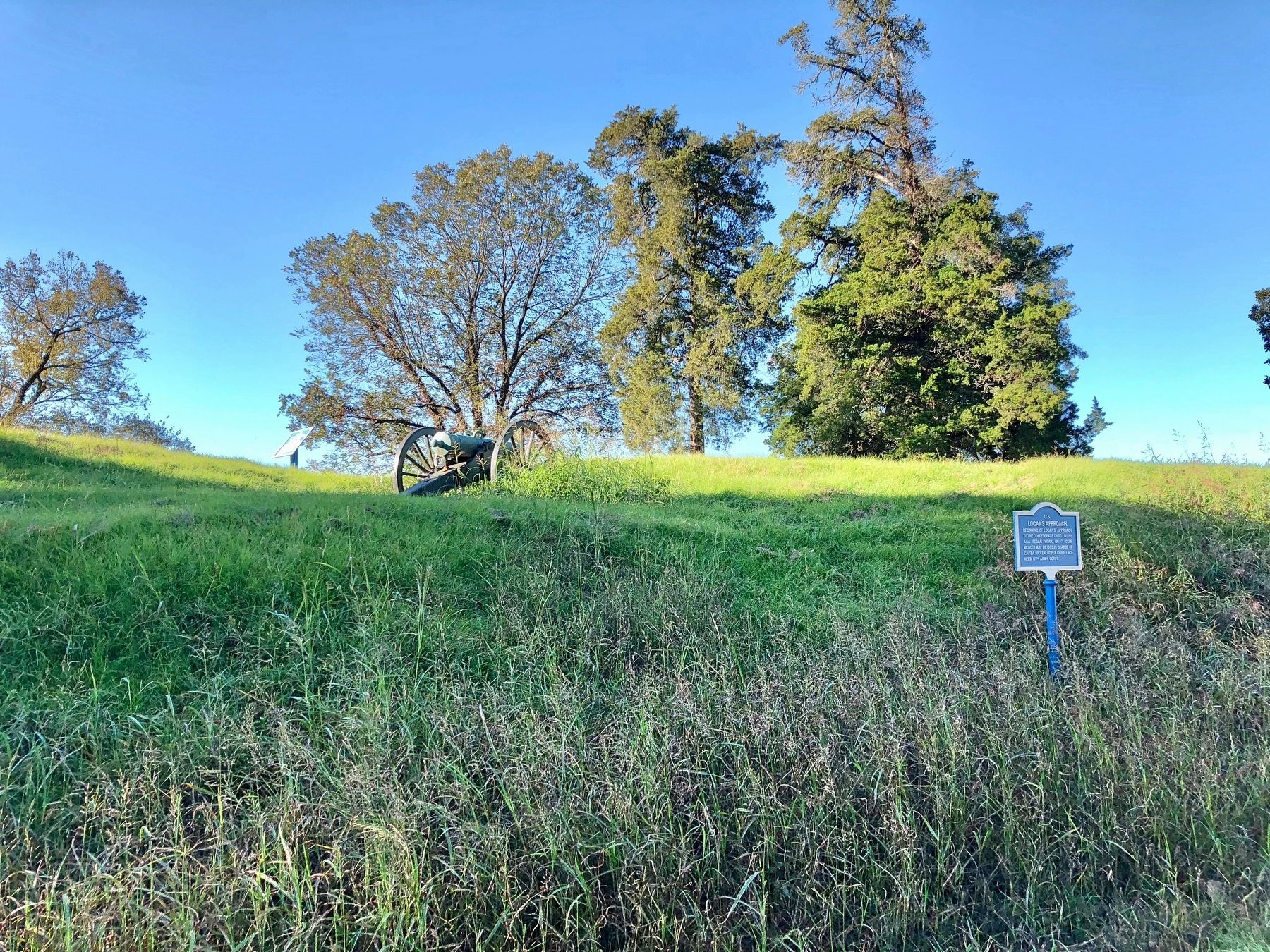 <small>U.S. </small> Logan's Approach marker and redan. image. Click for full size.