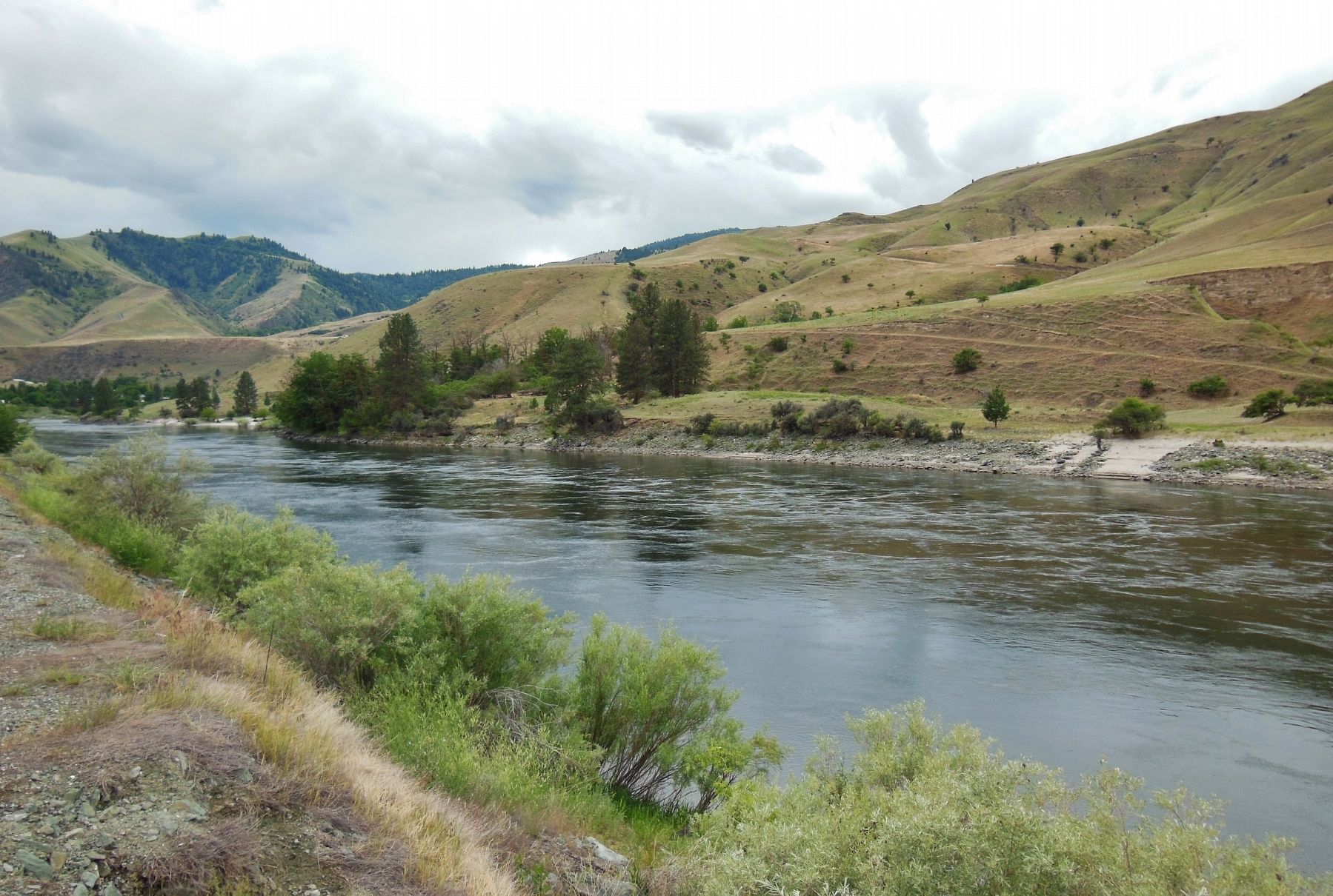 Salmon River (<i>view looking south from the marker</i>). Click for full size. Salmon River (<i>view looking south from the marker</i>) image. Click for full size.