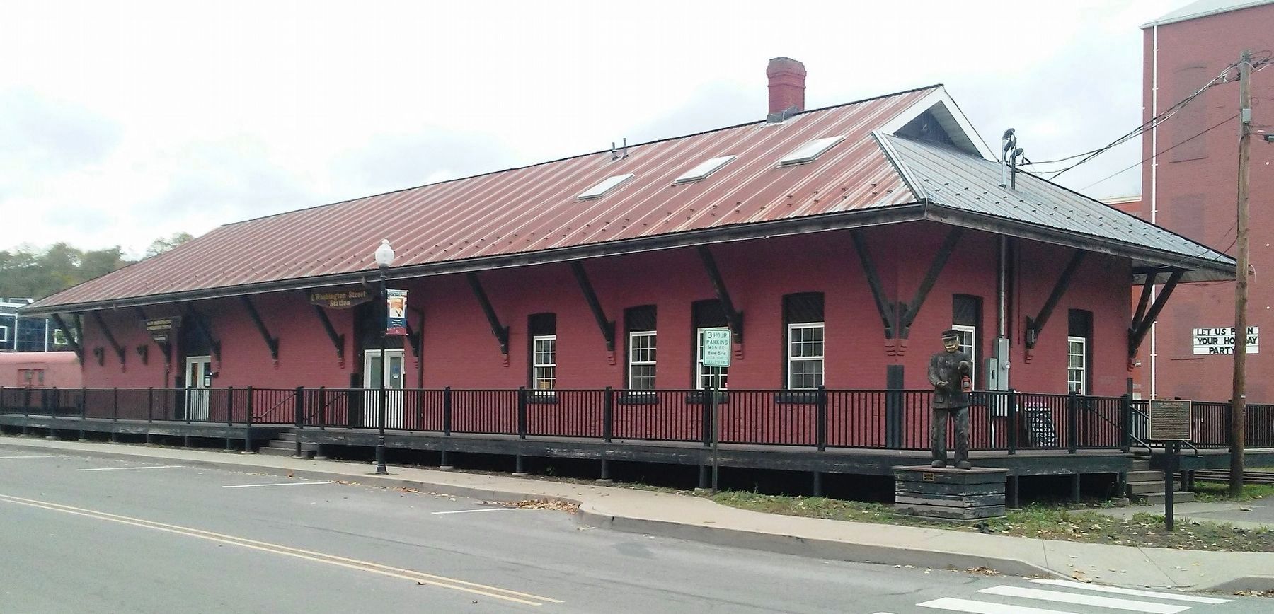 The Train Station (east side) and Marker image. Click for full size.