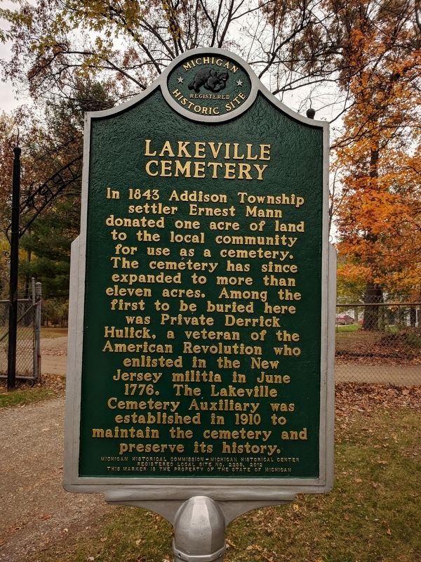 Lakeville Cemetery Marker image. Click for full size.