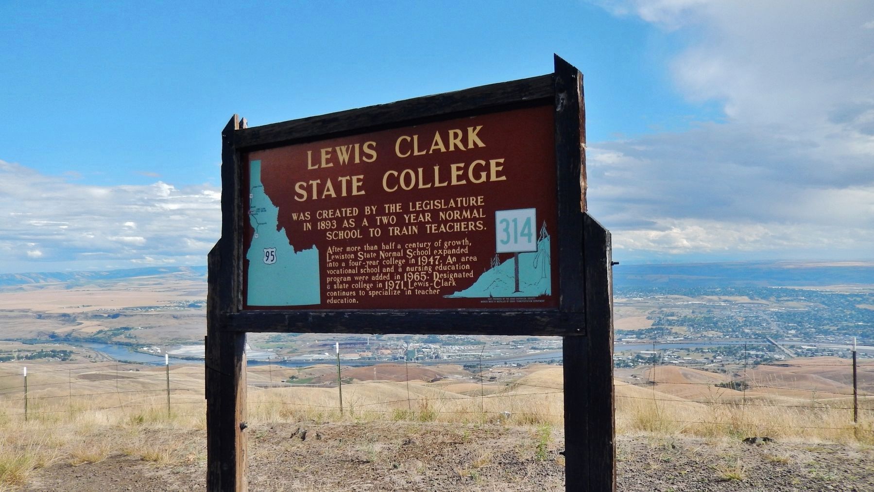 Lewis Clark State College Marker (<i>wide view with Lewiston in the background)</i>) image. Click for full size.